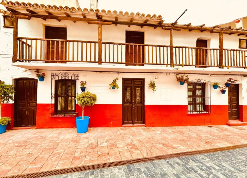 Reventa - Plot - Commercial Plot - Estepona - Estepona Centro