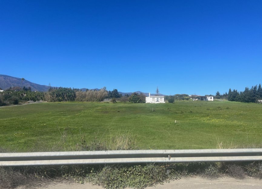 Reventa - Plot - Commercial Plot - Estepona - Estepona Centro