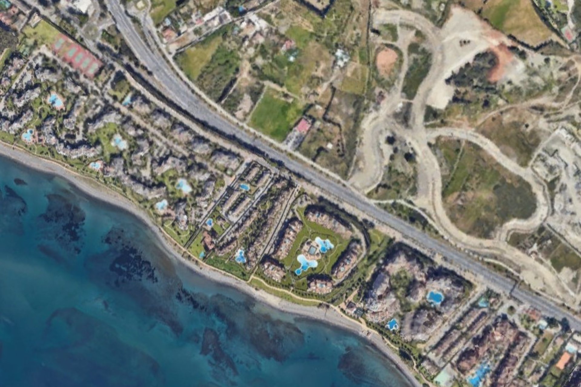 Reventa - Plot - Land - Estepona - Estepona Centro