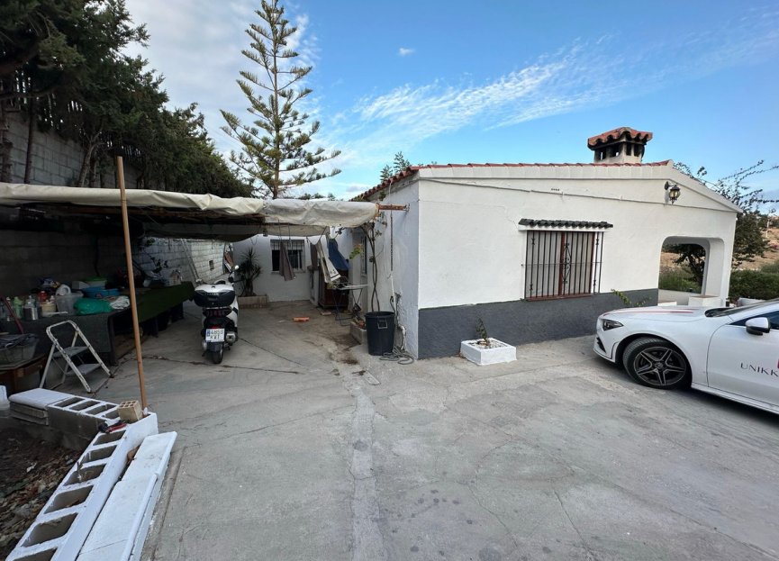 Reventa - Plot - Land - Estepona - Estepona Centro