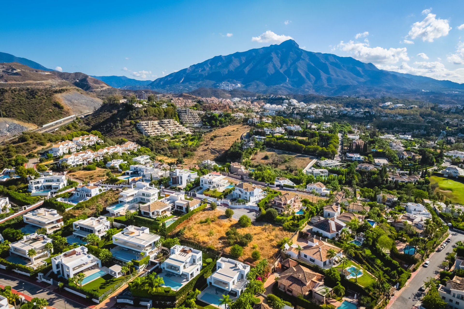 Reventa - Plot - Land - Marbella - Nueva Andalucia