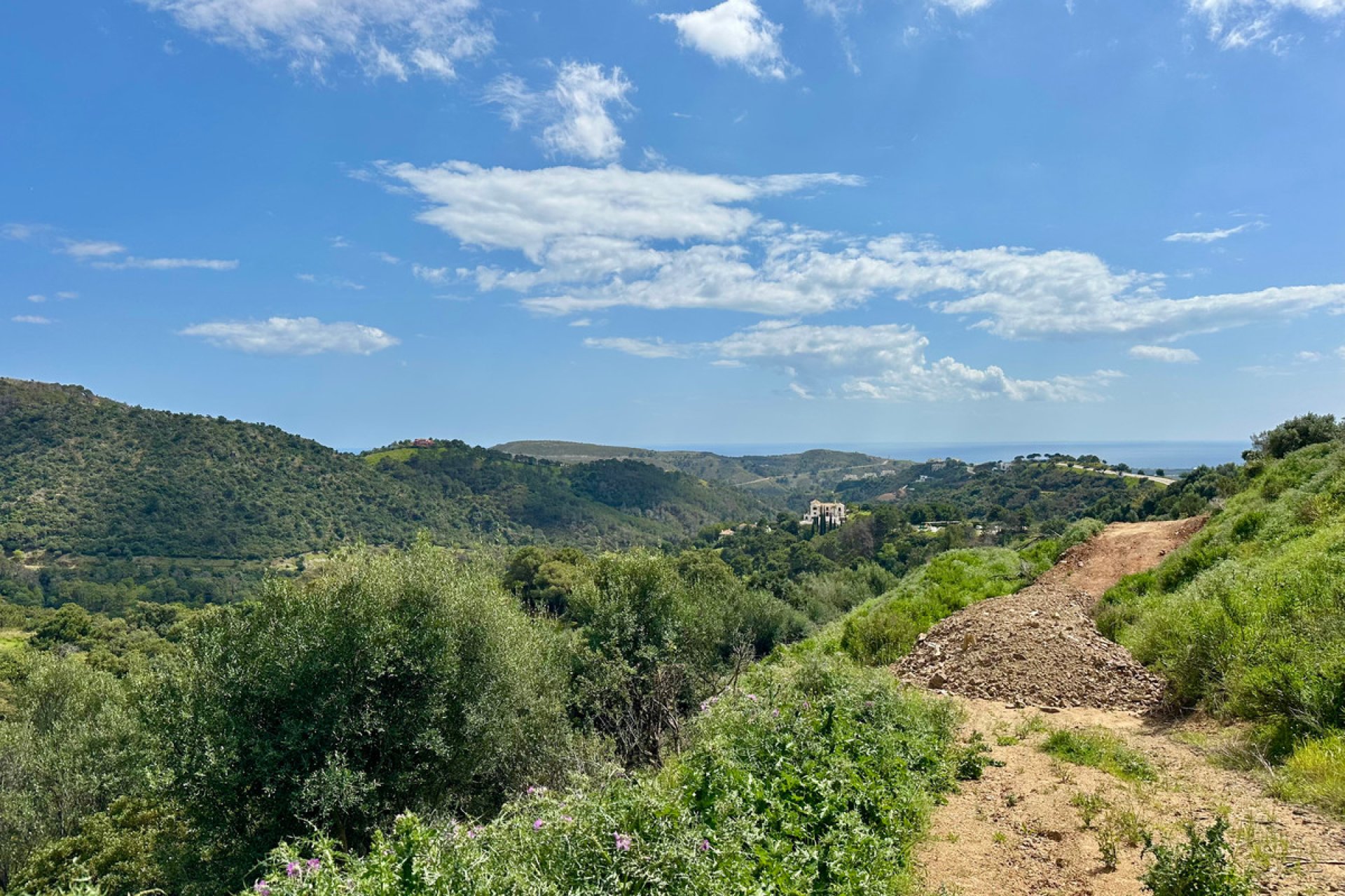 Reventa - Plot - Residential Plot - Benahavís - Benahavís Centro