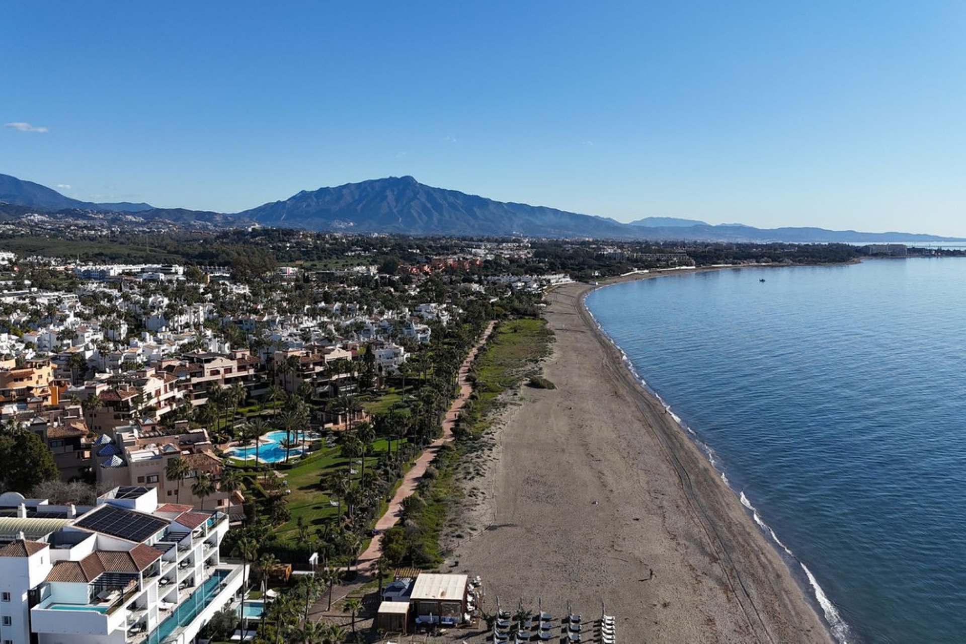 Reventa - Plot - Residential Plot - Benahavís - Benahavís Centro