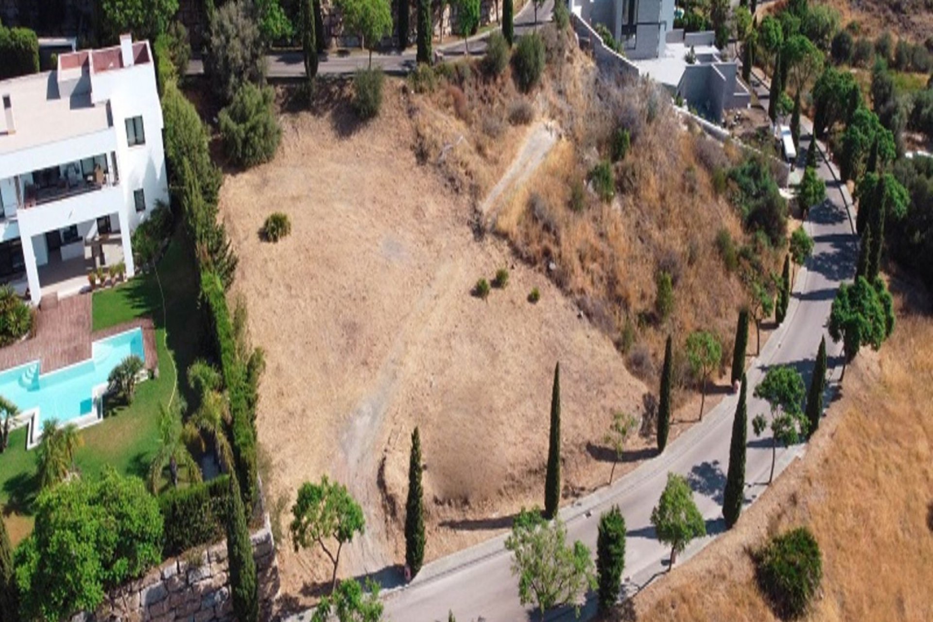 Reventa - Plot - Residential Plot - Benahavís - Benahavís Centro