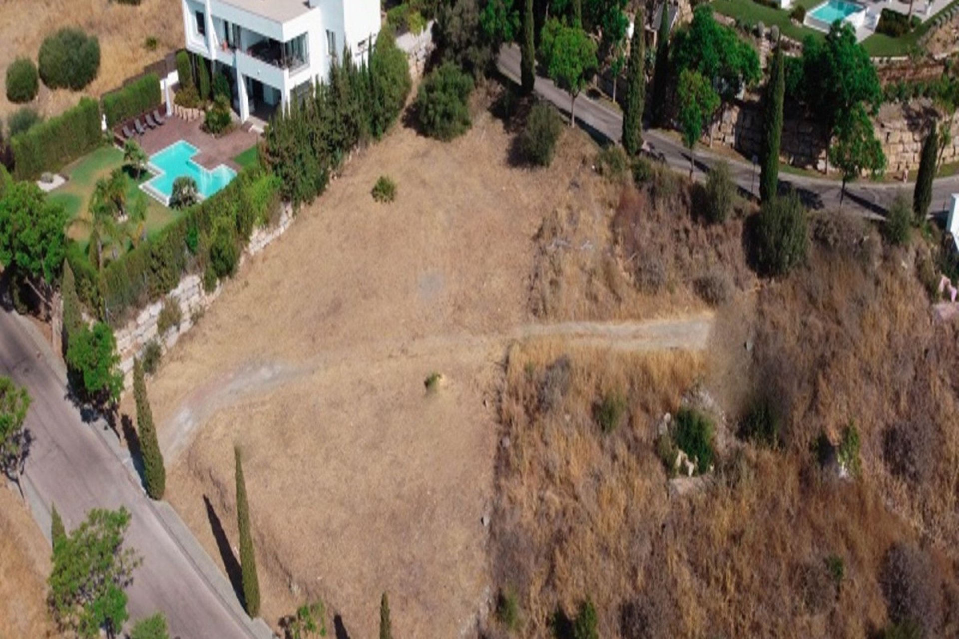 Reventa - Plot - Residential Plot - Benahavís - Benahavís Centro