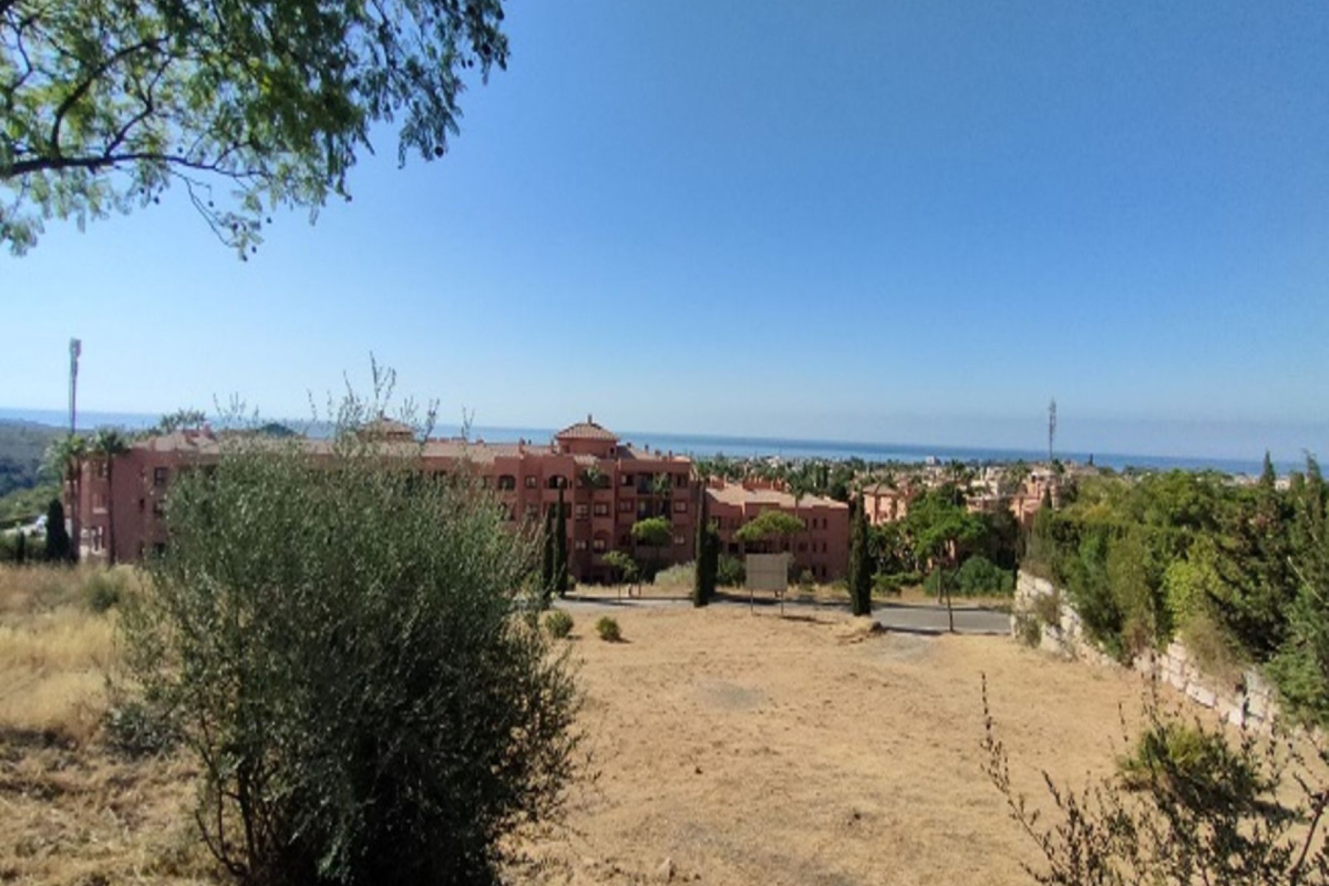 Reventa - Plot - Residential Plot - Benahavís - Benahavís Centro