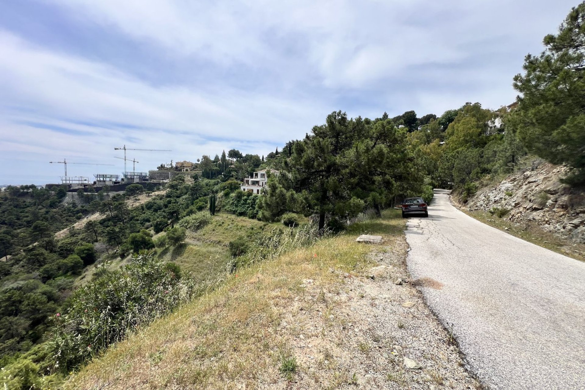 Reventa - Plot - Residential Plot - Benahavís - El Madroñal