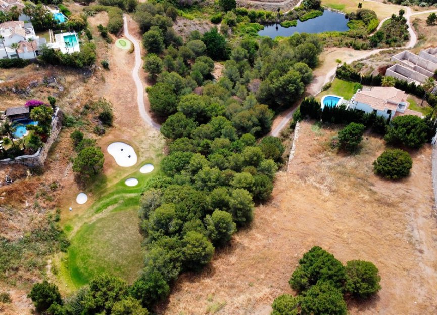 Reventa - Plot - Residential Plot - Estepona - Selwo