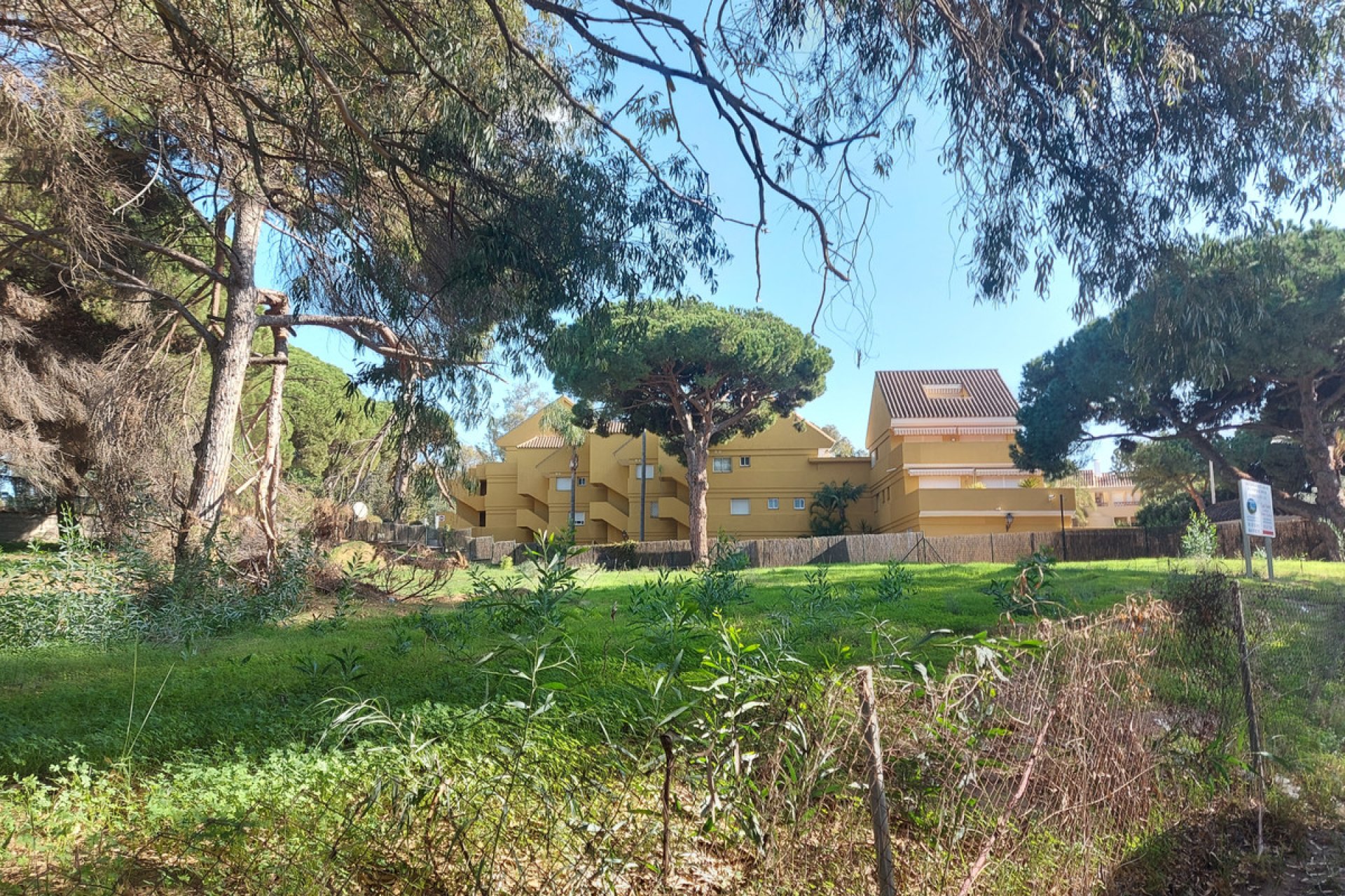 Reventa - Plot - Residential Plot - Marbella - Elviria