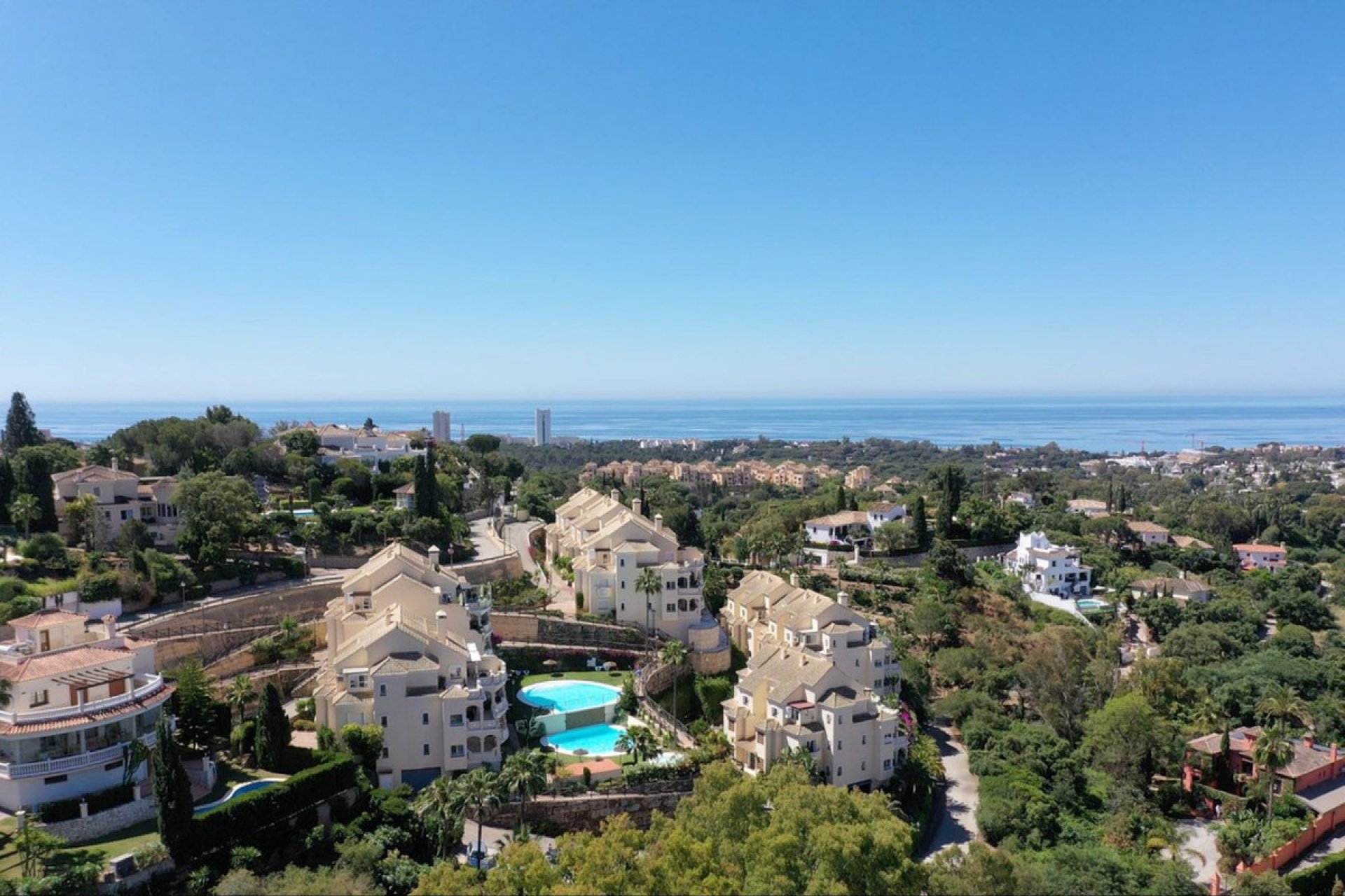 Reventa - Plot - Residential Plot - Marbella - Elviria