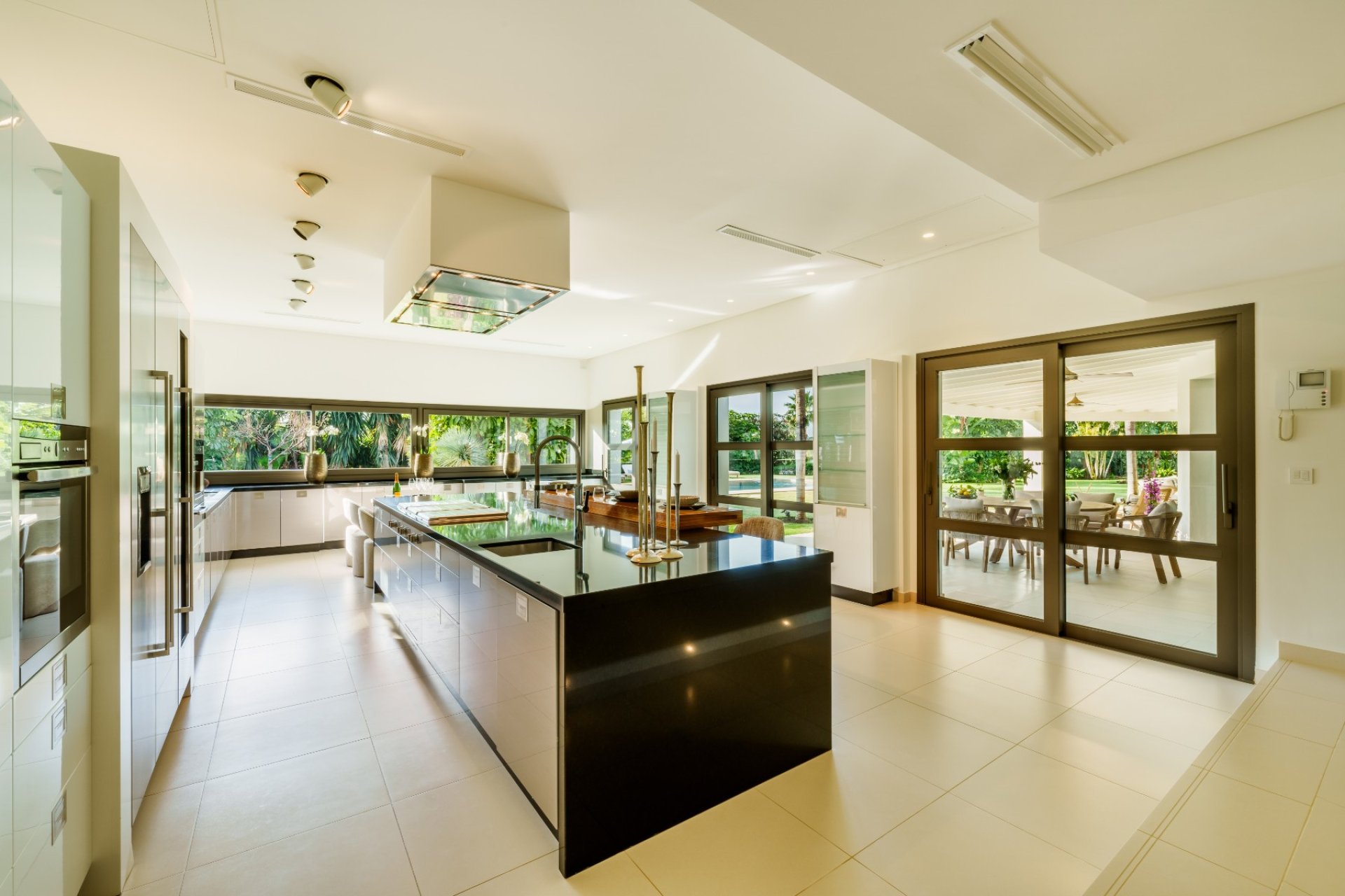 villa for sale in nueva andalucia, marbella with designer kitchen