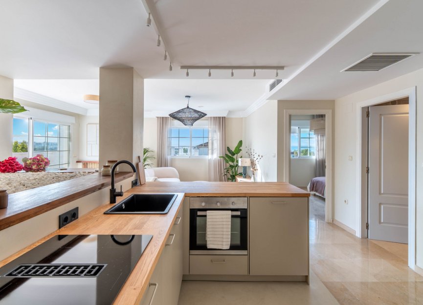 Resale - Apartment - Penthouse - Marbella - Río Real