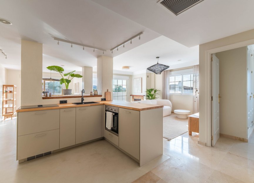 Resale - Apartment - Penthouse - Marbella - Río Real