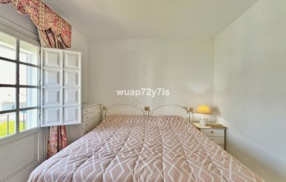 Resale - Apartment - Top Floor Apartment - Estepona - El Presidente