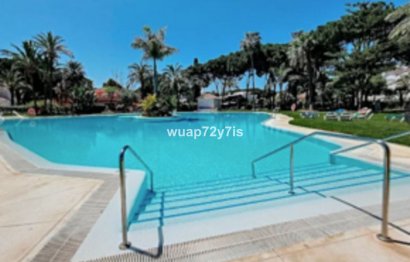 Resale - Apartment - Top Floor Apartment - Estepona - El Presidente