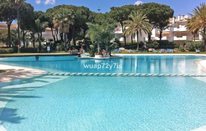 Resale - Apartment - Top Floor Apartment - Estepona - El Presidente