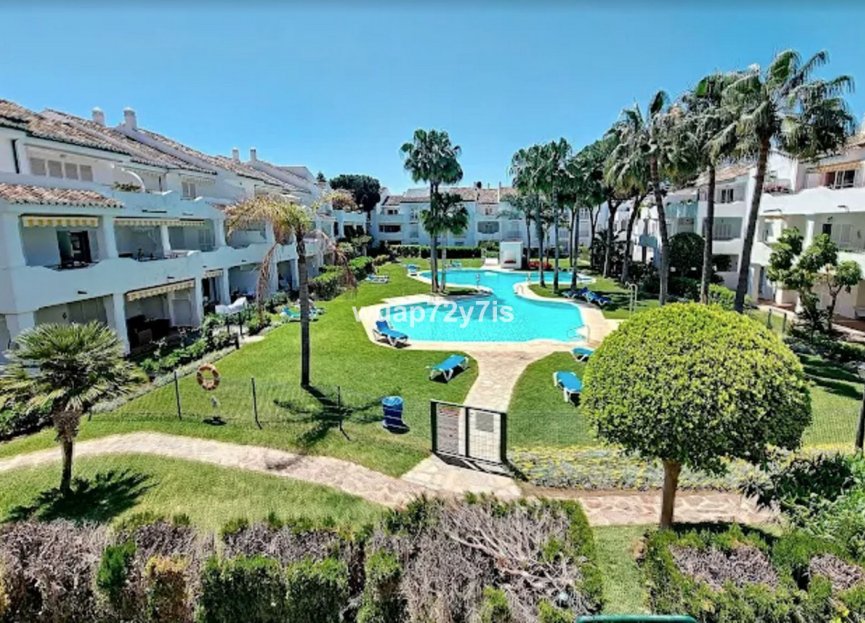 Resale - Apartment - Top Floor Apartment - Estepona - El Presidente