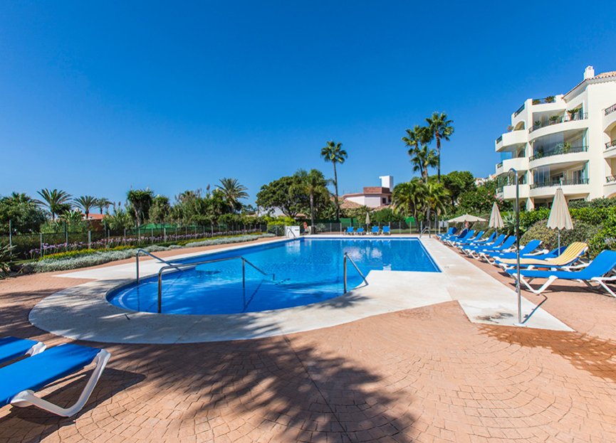 Resale - Apartment - Elviria