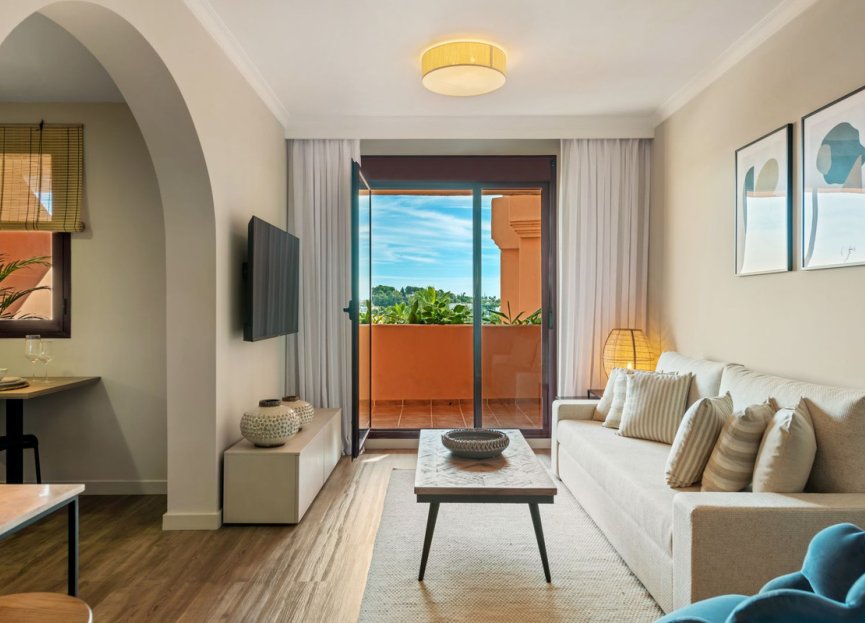 Resale - Apartment - Middle Floor Apartment - Benahavís - Benahavís Centro