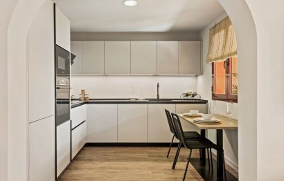 Resale - Apartment - Middle Floor Apartment - Benahavís - Benahavís Centro