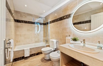 Resale - Apartment - Middle Floor Apartment - Benahavís - Benahavís Centro