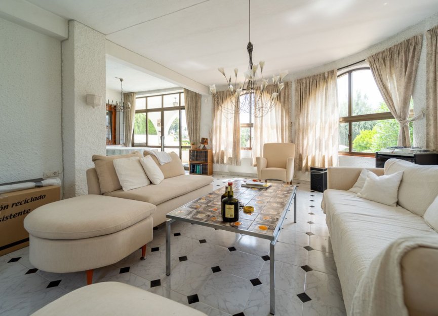 Resale - House - Detached Villa - Benalmádena - Torremuelle