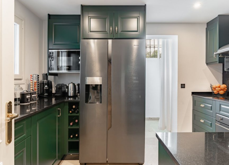 Resale - House - Semi-Detached House - Benahavís - La Quinta