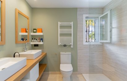 Resale - House - Semi-Detached House - Benahavís - La Quinta