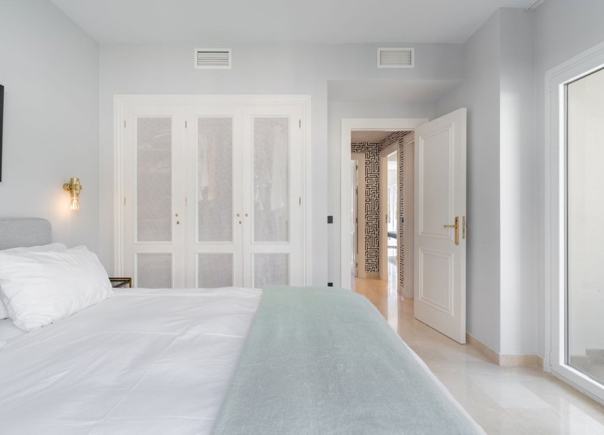 Resale - House - Semi-Detached House - Benahavís - La Quinta