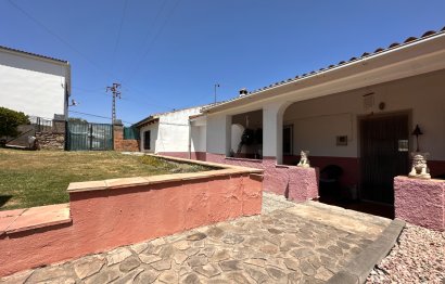 Resale - House - Detached Villa - Sotogrande