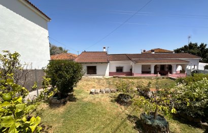 Resale - House - Detached Villa - Sotogrande