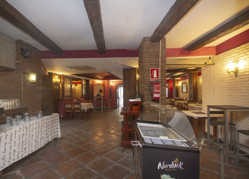 Resale - Commercial - Marbesa