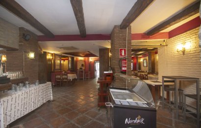 Resale - Commercial - Marbesa