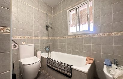 Resale - House - Detached Villa - Sotogrande