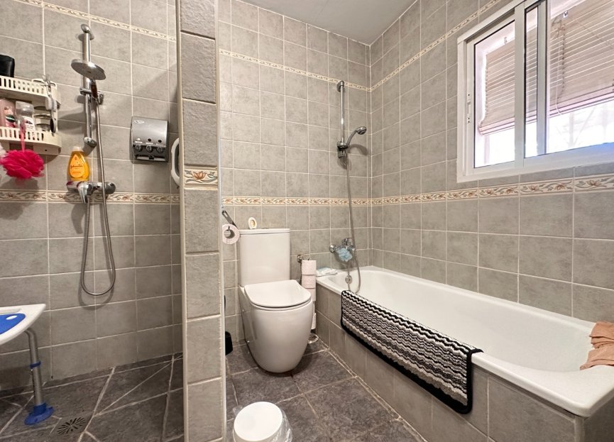 Resale - House - Detached Villa - Sotogrande