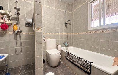 Resale - House - Detached Villa - Sotogrande