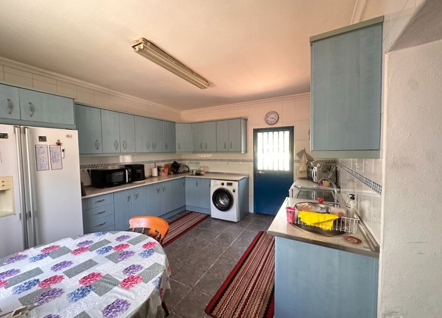 Resale - House - Detached Villa - Sotogrande