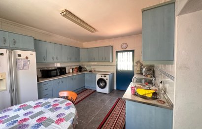 Resale - House - Detached Villa - Sotogrande