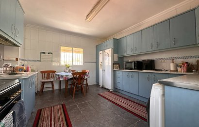 Resale - House - Detached Villa - Sotogrande