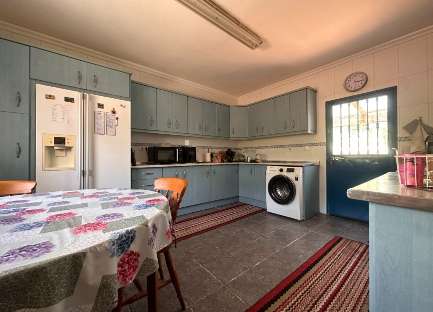 Resale - House - Detached Villa - Sotogrande