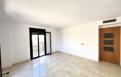 Resale - Apartment - Middle Floor Apartment - Fuengirola - Los Boliches
