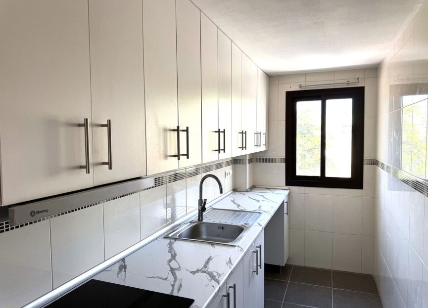 Resale - Apartment - Middle Floor Apartment - Fuengirola - Los Boliches