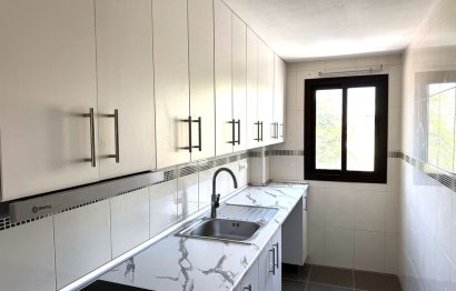 Resale - Apartment - Middle Floor Apartment - Fuengirola - Los Boliches