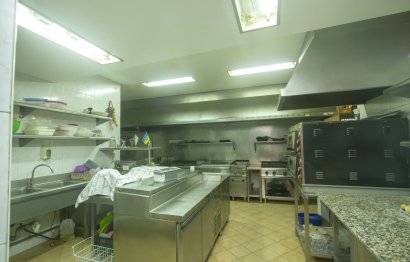 Resale - Commercial - Marbesa