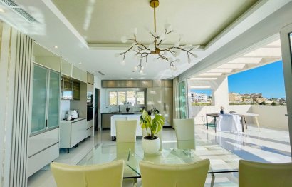 Resale - House - Detached Villa - Benalmádena - Benalmadena Centro