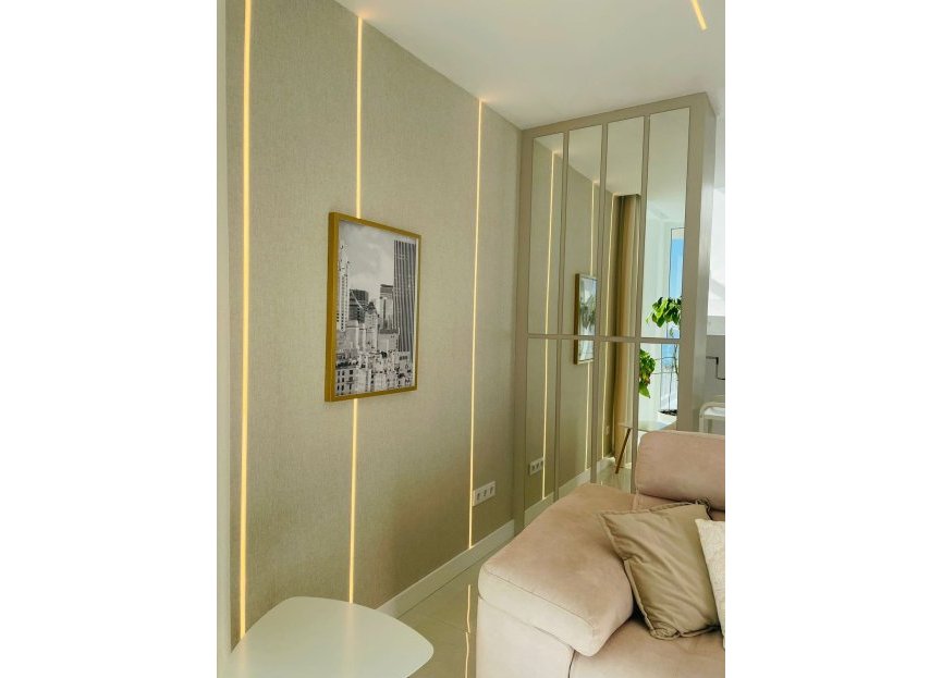 Resale - House - Detached Villa - Benalmádena - Benalmadena Centro