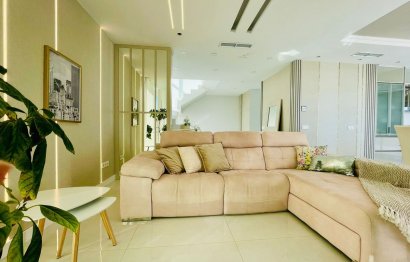 Resale - House - Detached Villa - Benalmádena - Benalmadena Centro