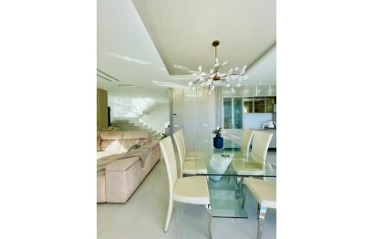 Resale - House - Detached Villa - Benalmádena - Benalmadena Centro