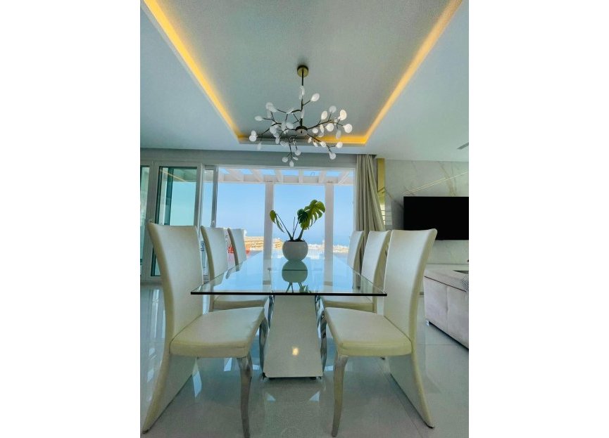 Resale - House - Detached Villa - Benalmádena - Benalmadena Centro