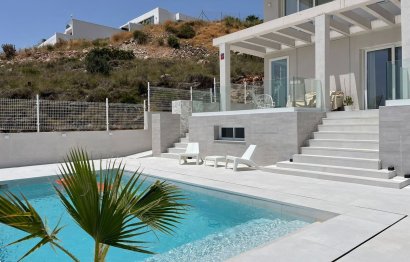 Resale - House - Detached Villa - Benalmádena - Benalmadena Centro